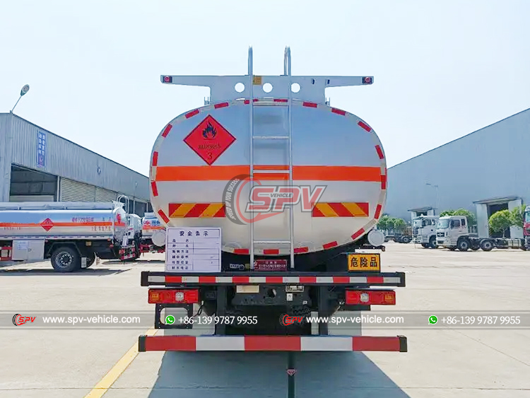 SHACMAN 4 Axles Petrol Tank Truck - Rear Side